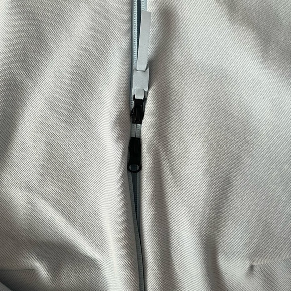 Adidas sweater/jacket - Picture 2 of 6